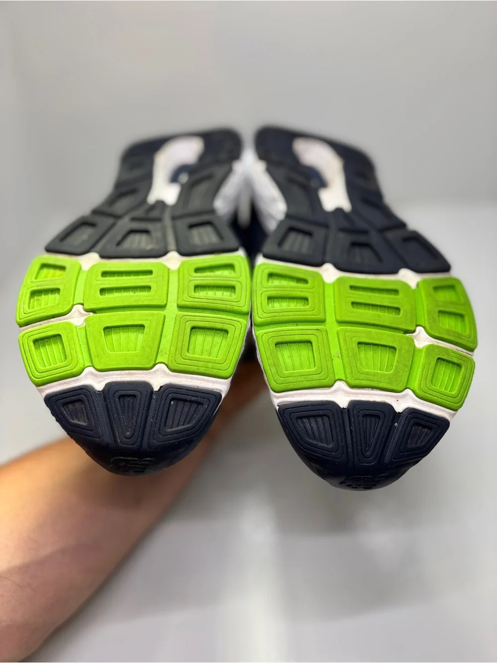 New Balance 680 v6 Men's 9.5 Gray Navy Lime Running Shoes M680LG6